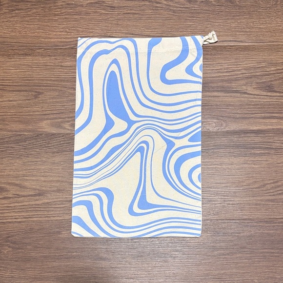 MAGUIRE Blue and Cream Swirl Design Shoe Dust Bag - Picture 2 of 4